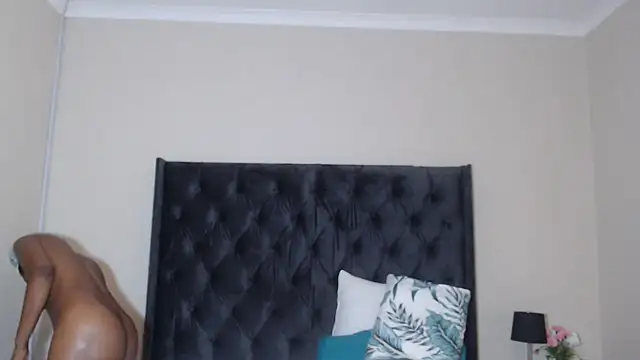 Sexynaughty Gal online show from December 17, 2024, 8:21 pm