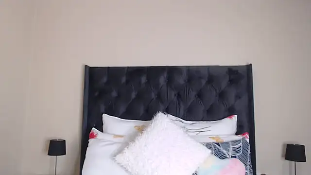 Sexynaughty Gal online show from February 13, 2026, 11:56 pm