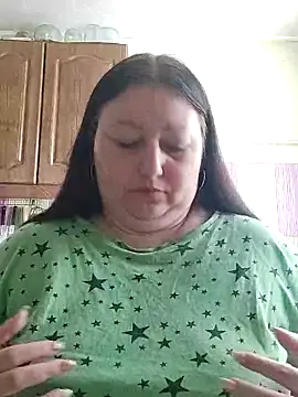 Snapshot of Rini333 chatting on September 24, 2025, 11:46 am Rini333 online show from September 24, 2025, 11:46 am