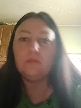 Snapshot of Rini333 chatting on November 1, 2025, 8:49 am Rini333 online show from November 1, 2025, 8:49 am