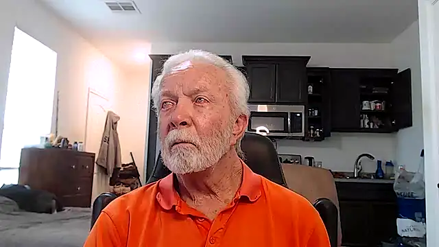 Snapshot of rockpoint69 chatting on October 13, 2025, 8:42 pm rockpoint69 online show from October 13, 2025, 8:42 pm