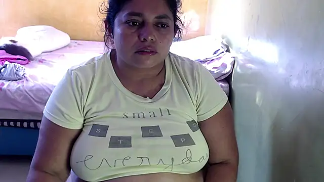 yulieth bbw online show from June 2, 2026, 12:07 pm