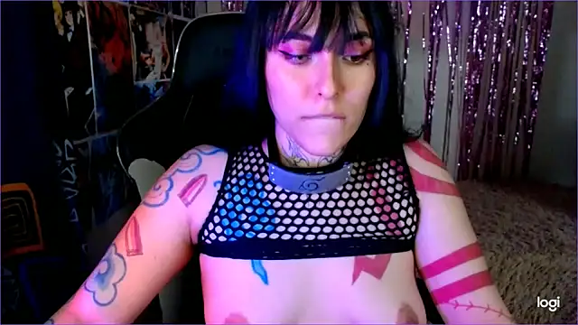 Snapshot of JINX_26 chatting on February 14, 2025, 3:33 am JINX 26 online show from February 14, 2025, 3:33 am