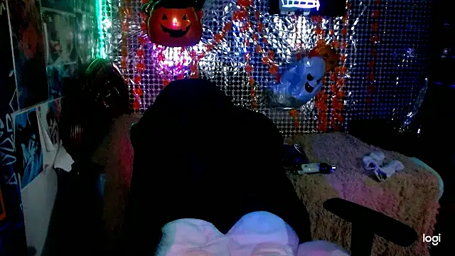 Snapshot of JINX_26 chatting on October 31, 2025, 1:12 pm JINX 26 online show from October 31, 2025, 1:12 pm