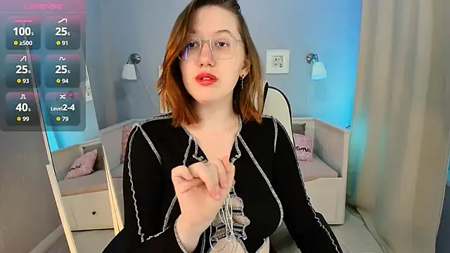 Snapshot of Charmy_Gracy chatting on October 11, 2025, 11:20 am Charmy Gracy online show from October 11, 2025, 11:20 am