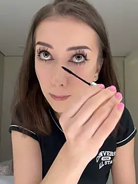 Snapshot of goodforKarina chatting on December 15, 2024, 12:29 am goodforKarina online show from December 15, 2024, 12:29 am