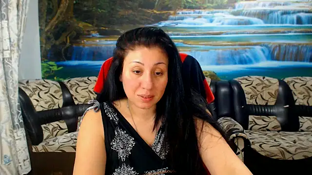 MoistMady online show from April 8, 2026, 6:08 pm