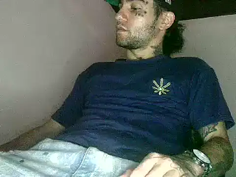 Christian Stiven1 online show from April 22, 2026, 6:53 pm