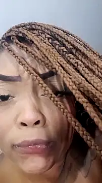 sweetlinddsay online show from April 6, 2026, 1:45 pm