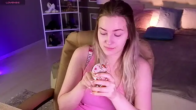 Snapshot of elinanortas chatting on October 7, 2025, 1:03 am elinanortas online show from October 7, 2025, 1:03 am