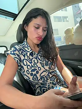 sexi noemi online show from April 19, 2026, 6:43 pm