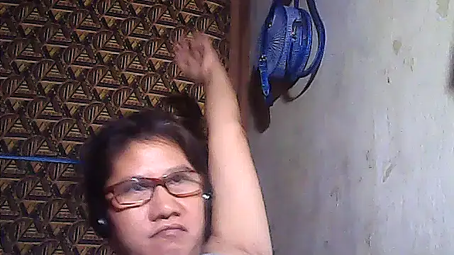 sweetsosie18 online show from March 7, 2026, 12:13 pm