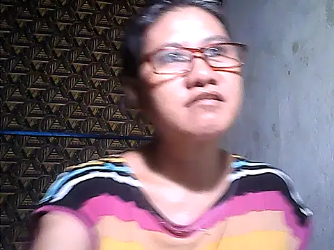 Snapshot of sweetsosie18 chatting on July 18, 2026, 6:17 am sweetsosie18 online show from July 18, 2026, 6:17 am