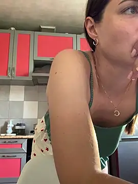 SeducingYoghourt online show from June 22, 2026, 1:30 pm