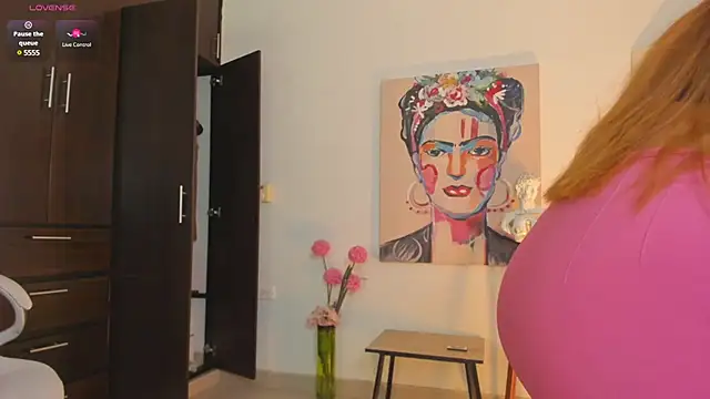 Snapshot of ROSE__15 chatting on February 14, 2025, 2:07 am ROSE 15 online show from February 14, 2025, 2:07 am