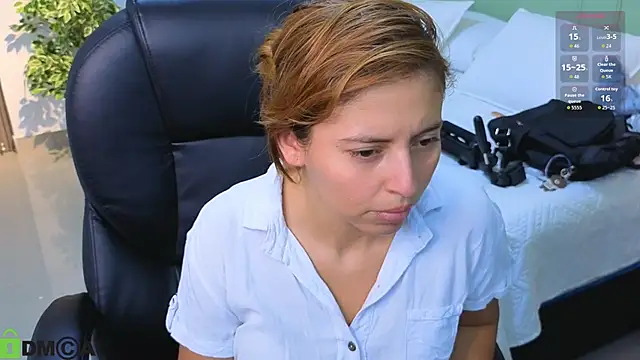 Snapshot of ROSE__15 chatting on September 13, 2025, 7:24 pm ROSE 15 online show from September 13, 2025, 7:24 pm