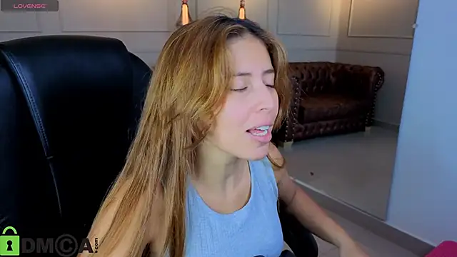 Snapshot of ROSE__15 chatting on September 14, 2025, 11:20 am ROSE 15 online show from September 14, 2025, 11:20 am