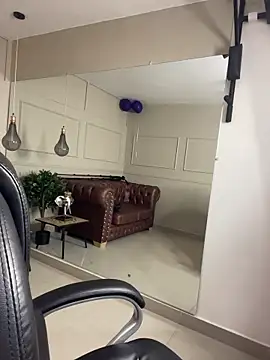 Snapshot of ROSE__15 chatting on October 25, 2025, 7:19 pm ROSE 15 online show from October 25, 2025, 7:19 pm