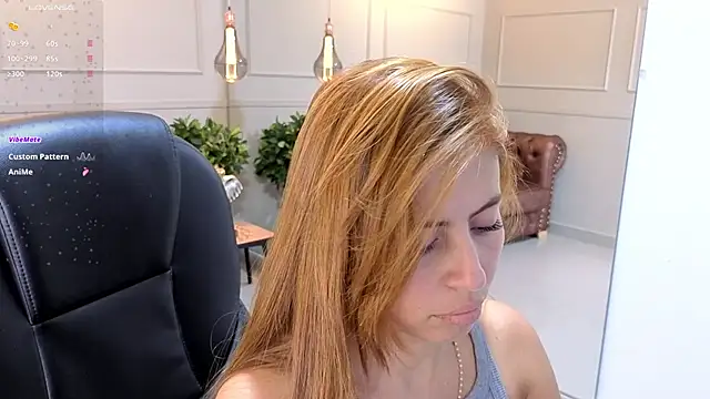 Snapshot of ROSE__15 chatting on October 29, 2025, 7:15 pm ROSE 15 online show from October 29, 2025, 7:15 pm