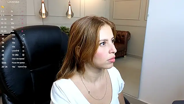 Snapshot of ROSE__15 chatting on October 30, 2025, 7:36 pm ROSE 15 online show from October 30, 2025, 7:36 pm