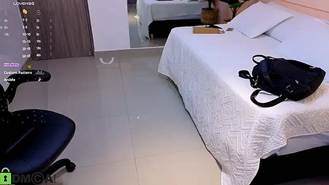 Snapshot of ROSE__15 chatting on November 7, 2025, 11:32 am ROSE 15 online show from November 7, 2025, 11:32 am