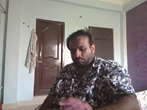 Snapshot of sura11311 chatting on June 17, 2026, 7:11 am sura11311 online show from June 17, 2026, 7:11 am