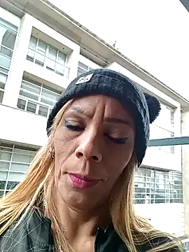 Snapshot of marylin_aboul chatting on January 25, 2025, 9:57 pm marylin aboul online show from January 25, 2025, 9:57 pm