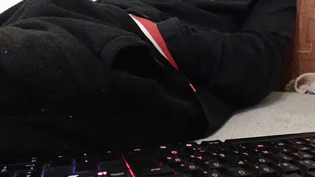 Snapshot of VASKOS178 chatting on November 25, 2025, 12:16 pm VASKOS178 online show from November 25, 2025, 12:16 pm