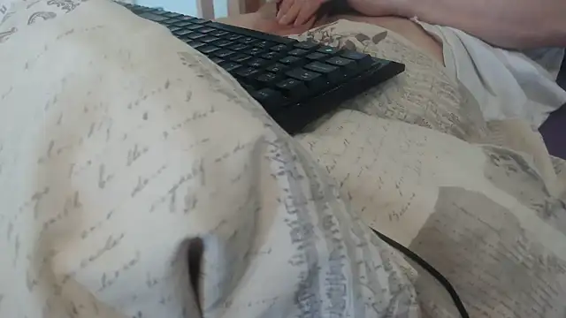 Snapshot of VASKOS178 chatting on February 1, 2026, 10:47 am VASKOS178 online show from February 1, 2026, 10:47 am