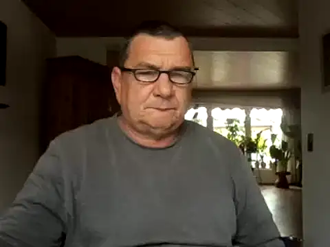 Nobbie444 online show from May 16, 2026, 9:50 am
