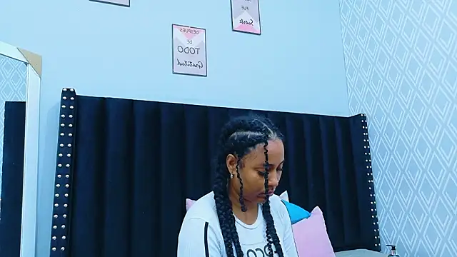 colombiamommy online show from March 14, 2026, 12:21 pm