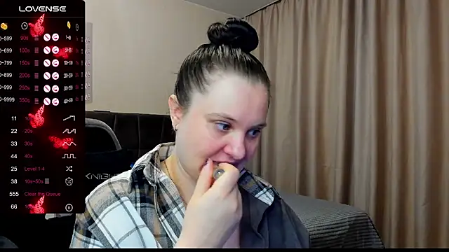 AlanaBrox online show from December 16, 2025, 12:37 am