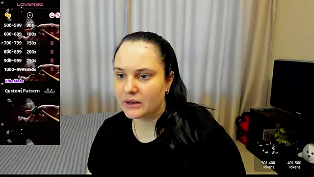 AlanaBrox online show from April 12, 2026, 3:17 pm