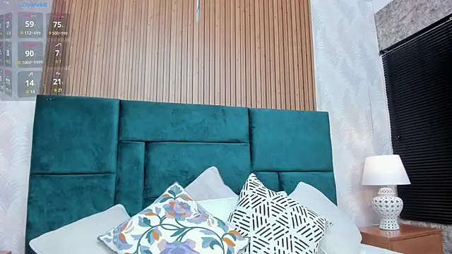 Kareena chopra online show from December 3, 2025, 12:47 pm