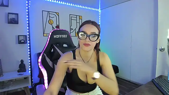 Snapshot of kay_marie chatting on January 13, 2025, 8:04 pm kay marie online show from January 13, 2025, 8:04 pm