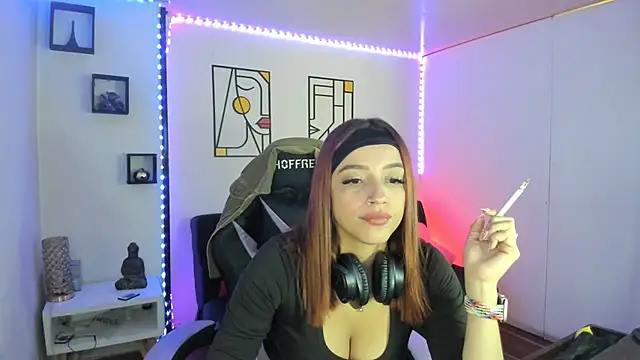 Snapshot of kay_marie chatting on January 22, 2025, 8:17 pm kay marie online show from January 22, 2025, 8:17 pm