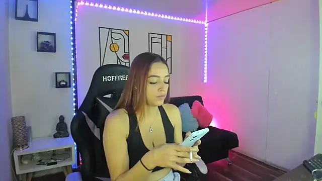 Snapshot of kay_marie chatting on January 30, 2025, 6:54 pm kay marie online show from January 30, 2025, 6:54 pm