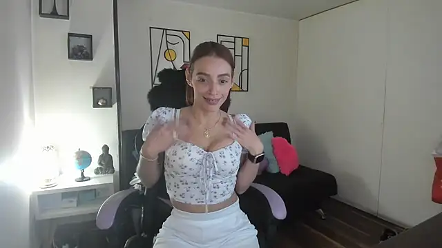 Snapshot of kay_marie chatting on January 18, 2026, 1:53 am kay marie online show from January 18, 2026, 1:53 am