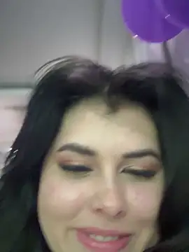 Alyaa s online show from October 3, 2025, 11:02 pm