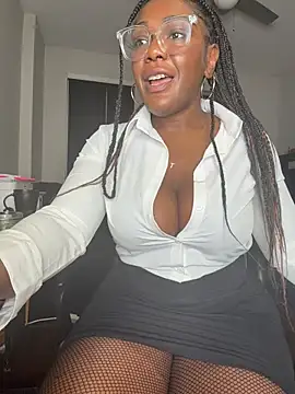 TilaTotti online show from April 4, 2026, 2:10 am