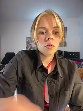 carolina16love online show from December 16, 2025, 11:21 pm