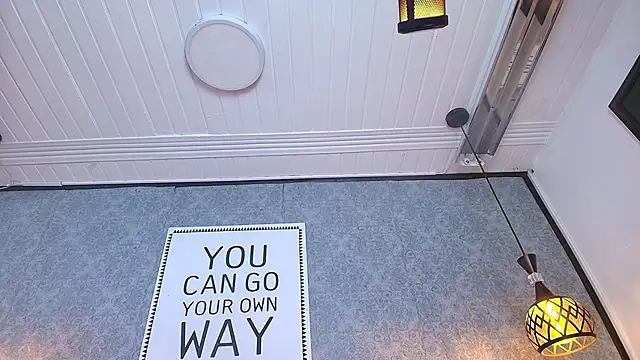 Snapshot of Emiily_W chatting on February 5, 2025, 10:22 pm Emiily W online show from February 5, 2025, 10:22 pm