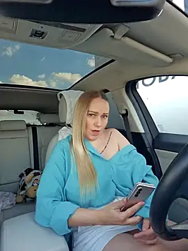 Snapshot of Bondgirl_013 chatting on September 21, 2025, 11:56 am Bondgirl 013 online show from September 21, 2025, 11:56 am