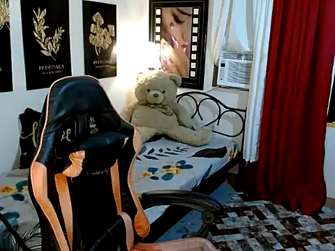 UrhotGoddess online show from October 13, 2025, 8:47 am