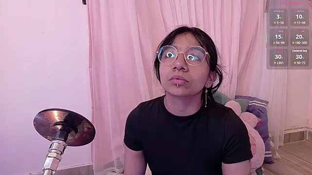 Nami usagi online show from June 11, 2026, 5:11 pm