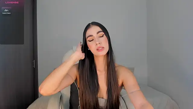 RebeccaBaxter online show from January 9, 2025, 12:35 am