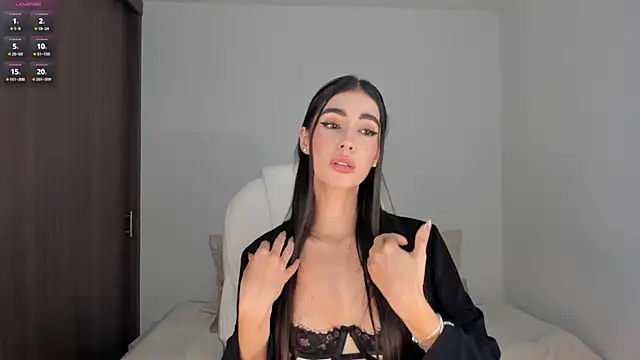 RebeccaBaxter online show from March 12, 2025, 11:33 pm