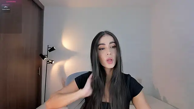 RebeccaBaxter online show from July 31, 2026, 2:22 am
