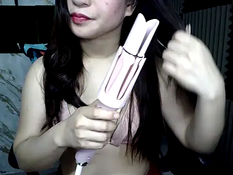 Snapshot of Mia_2022 chatting on February 6, 2026, 3:48 pm Mia 2022 online show from February 6, 2026, 3:48 pm