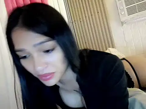 Snapshot of _caroline69 chatting on February 16, 2025, 3:47 am caroline69 online show from February 16, 2025, 3:47 am